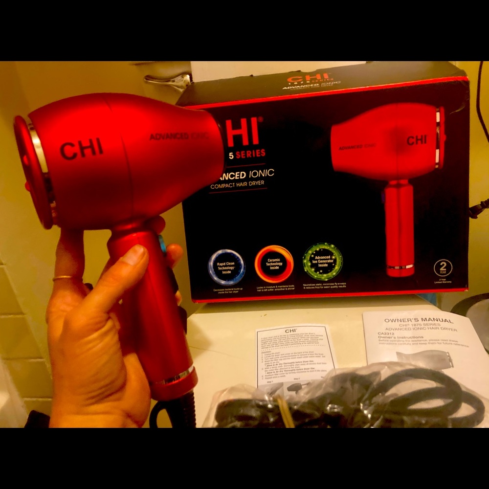 CHI 1875 Advanced Ionic Red Compact Dryer